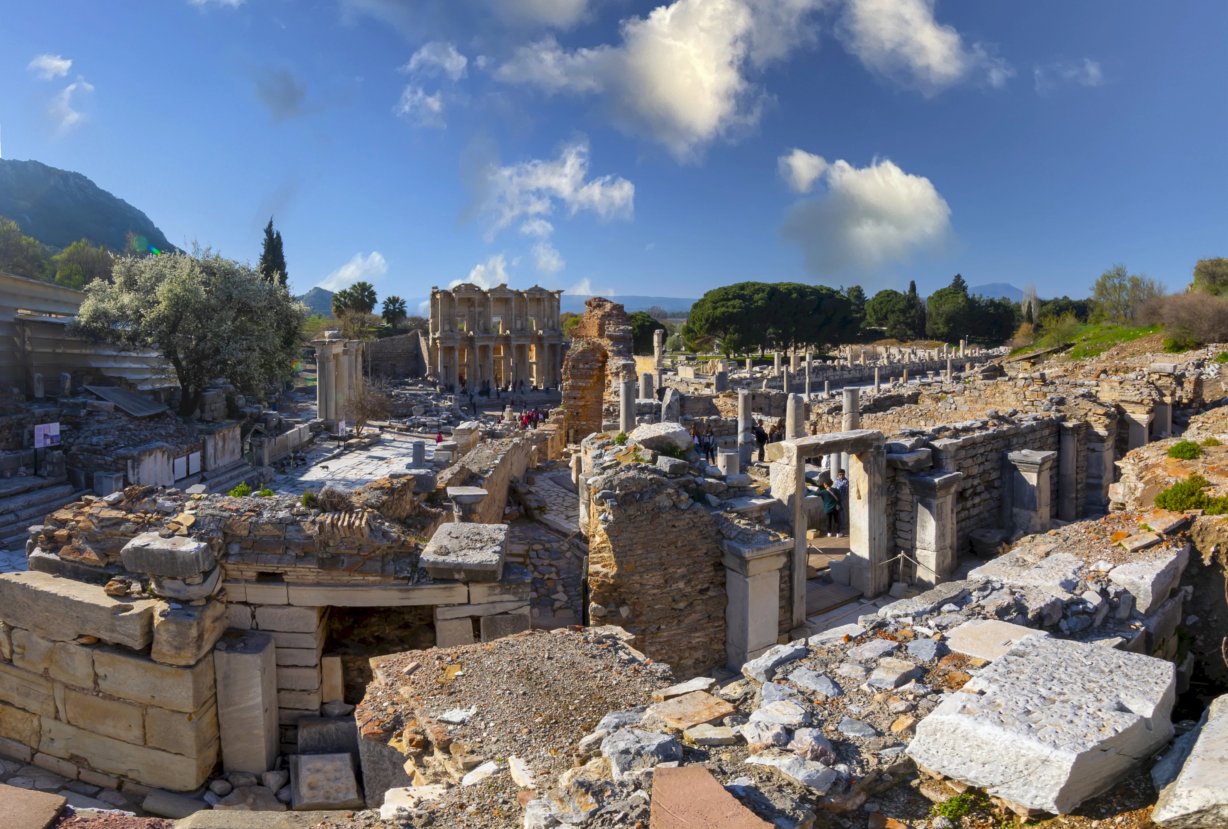 How Long Was Paul in Ephesus?