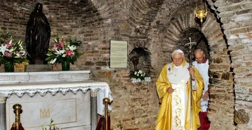 Visiones, Leyendas y el Misterio del &Uacute;ltimo Descanso de Mar&iacute;a