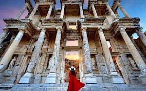 Can I Visit Ephesus as a Day Trip from Izmir?