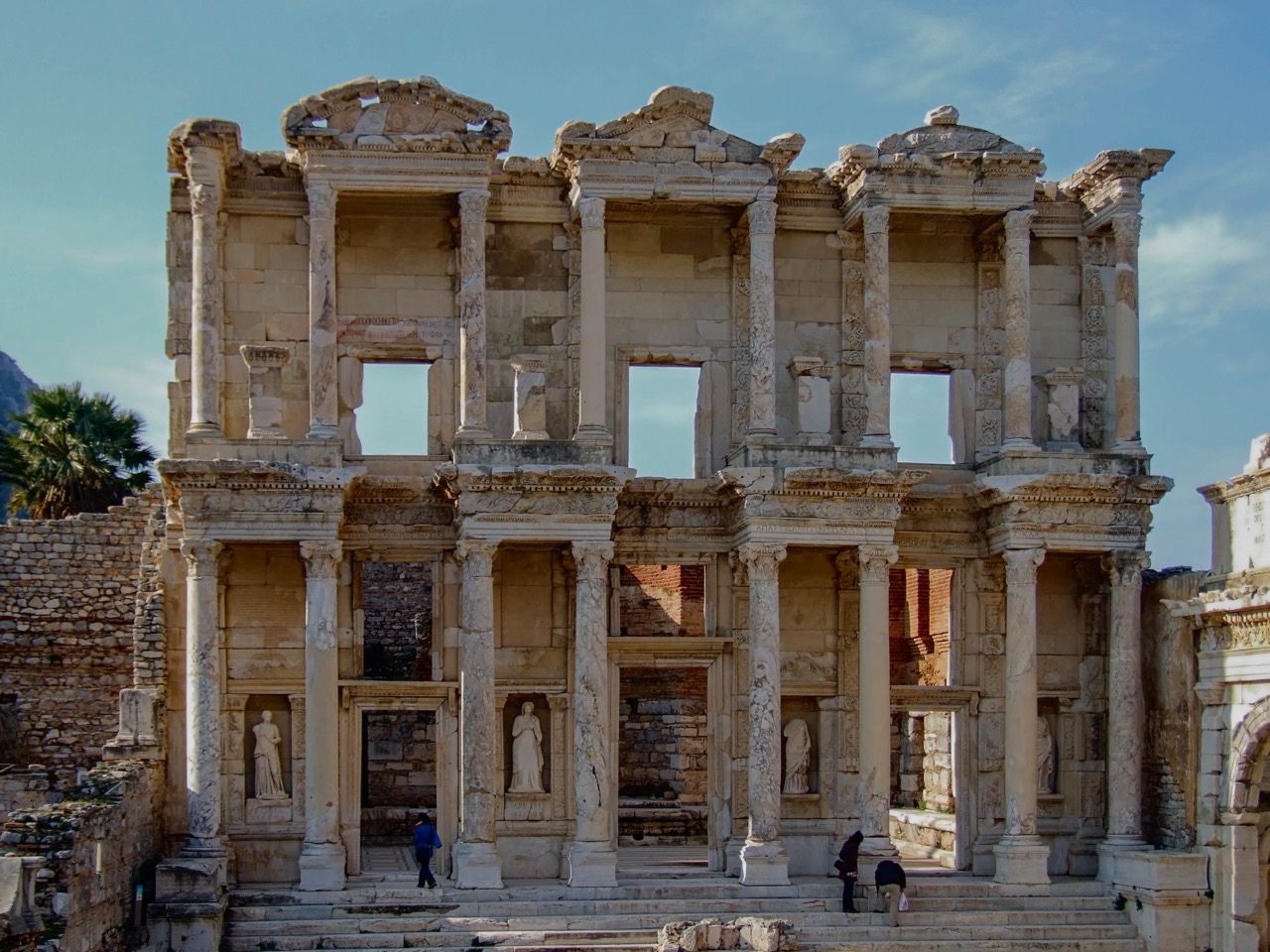 Beroemde Figuren van Efeze: Mythen en Realiteiten